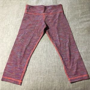 LULULEMON Wunder Under Crops! Size 8