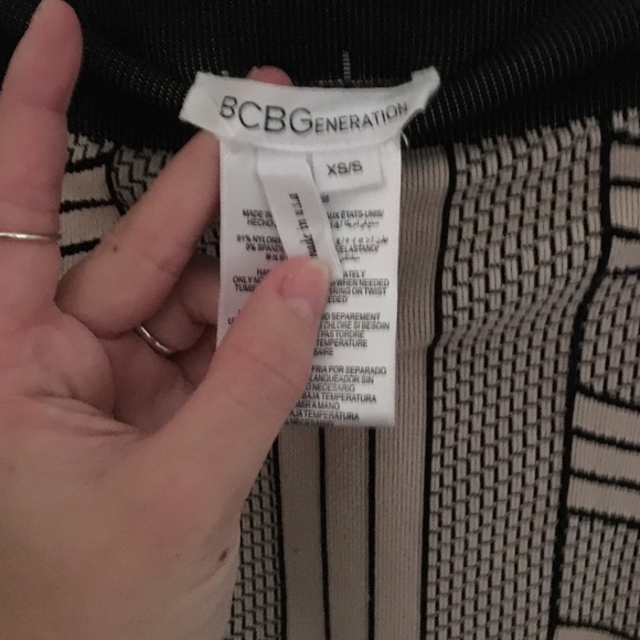 Bcbg generation mini skirt xs/a stretchy so cute - Picture 3 of 3