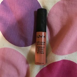 Soft Matte Lip Cream in Zurich