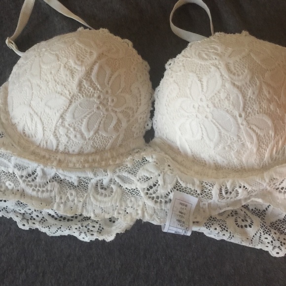 Forever 21 cream lace bralette - Picture 2 of 3