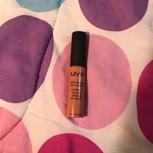 Soft Matte Lip Cream in Stockholm