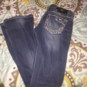 •••Bootcut Miss Me Jeans!!•••