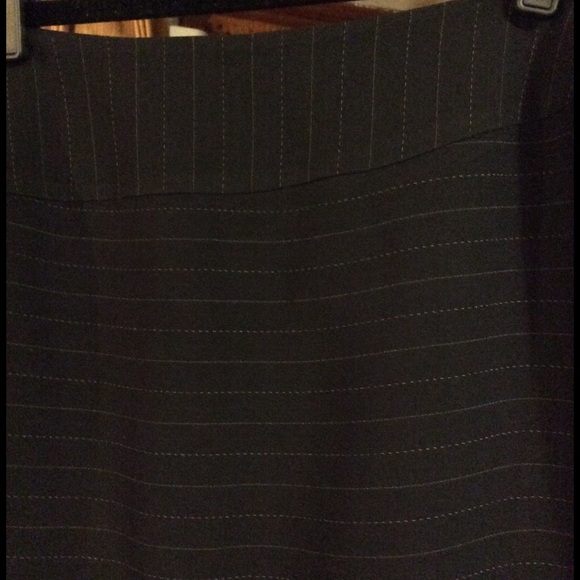 Liz Claiborne Pinstriped Skirt - Picture 2 of 2