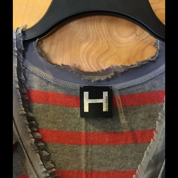 2 v neck soft t's. - Picture 2 of 4