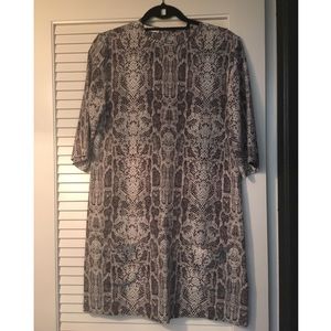 Equipment 100% Silk Shift Dress- Size Small