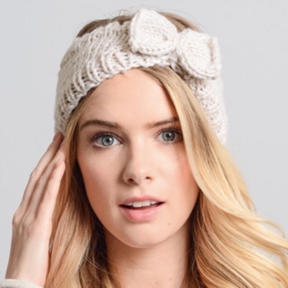 Accessories - Brand New! Winter Headband 🌲
