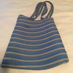 Zip-it bag in blue