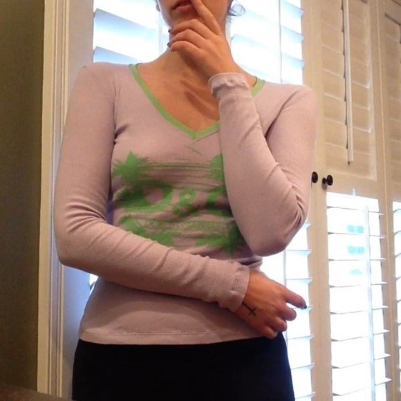 Pre- Loved Dolce & Gabbana V-Neck long sleeve - Picture 2 of 3