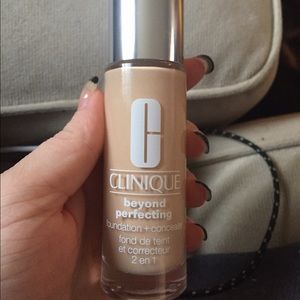Clinique Beyond Perfecting foundation + concealer.