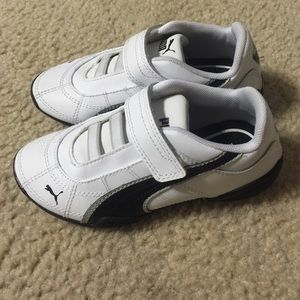 PUMA Velcro Sneakers