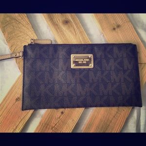 Michael Kors Large Zip Clutch