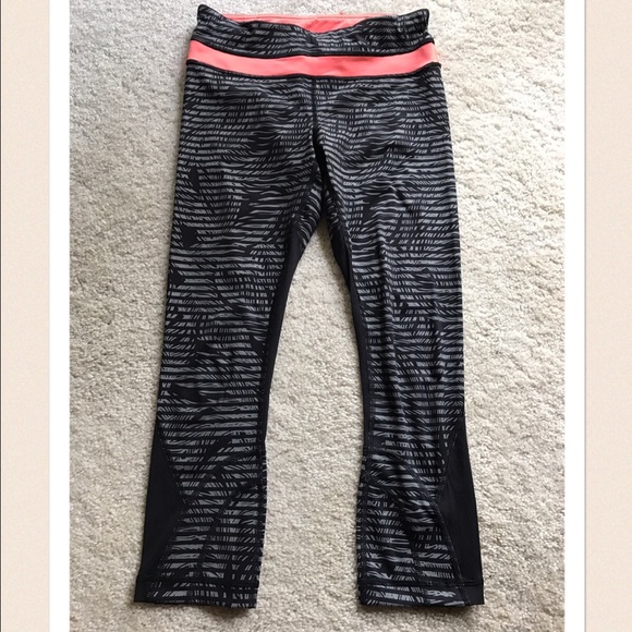 Lululemon Run Inspire stripe play/light flare