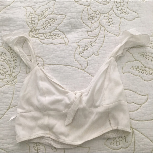 White LF crop top - Picture 1 of 1