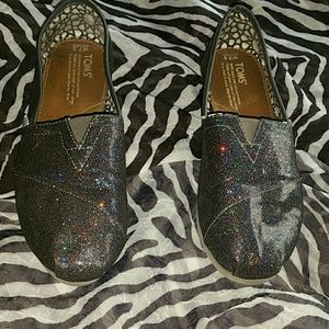 Authentic toms