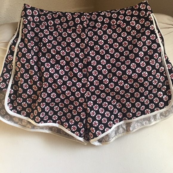 High waist shorts.