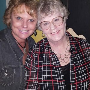 Meet your Posher, Sharon