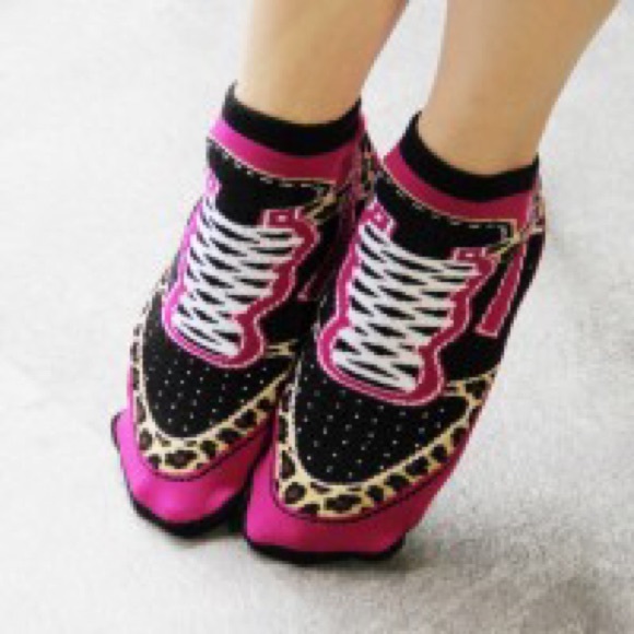 B&EGG socks like shoes crew socks - Picture 2 of 3