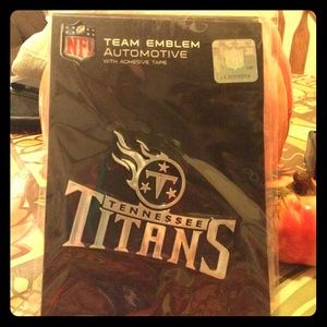TN Titans car emblem