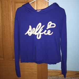 Selfie crop top sweater