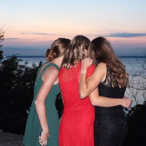 Meet your Posher, Maya