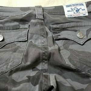 Camo true religion ants