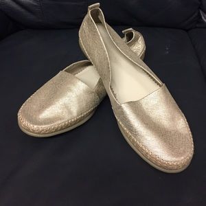 Gold flats