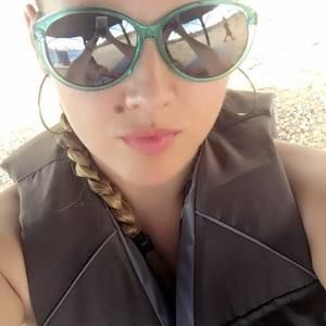 Meet your Posher, Victoria