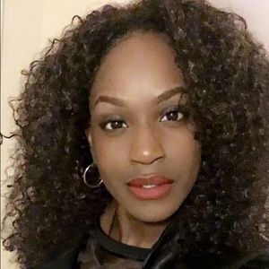 Meet your Posher, Quinetta
