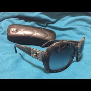 CHANEL sunglasses