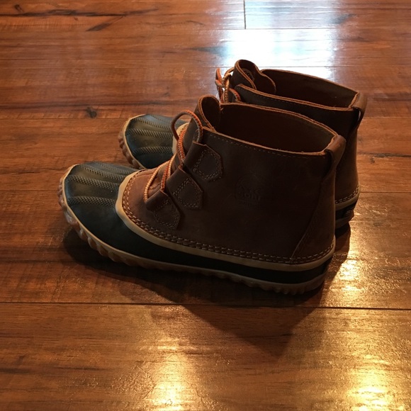 Sorel Out n About boots