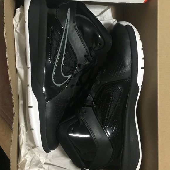 Boys Basketball shoes