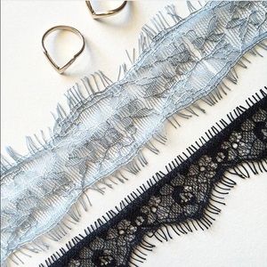 Black lace choker