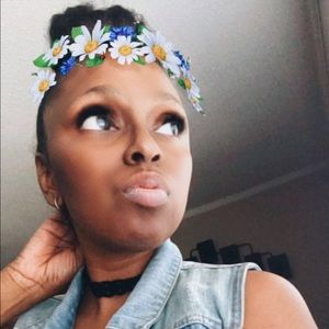 Meet your Posher, Angela