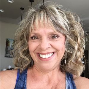 Meet your Posher, Brenda