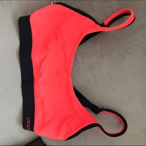 Lorna Jane sport bra