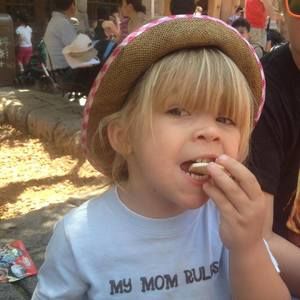 Meet your Posher, Deanna