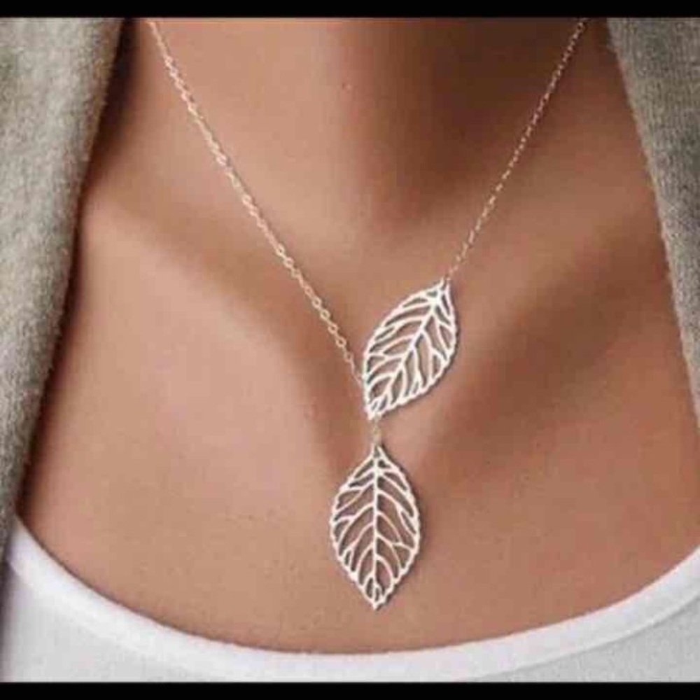 Women's Fashion Silver Leaf Pendant Charm Necklace