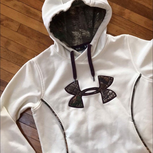Women's Under Armour Sweatshirt