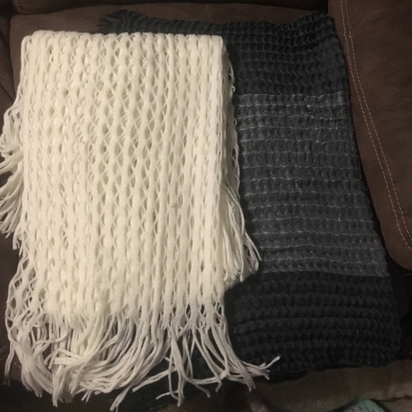 Scarfs