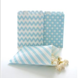 Party Favor/Goody Bag: Light blue