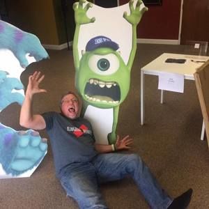 Meet your Posher, Laurie