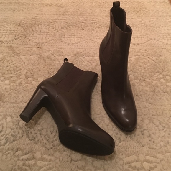 NEW Lauren Ralph Lauren Ankle booties