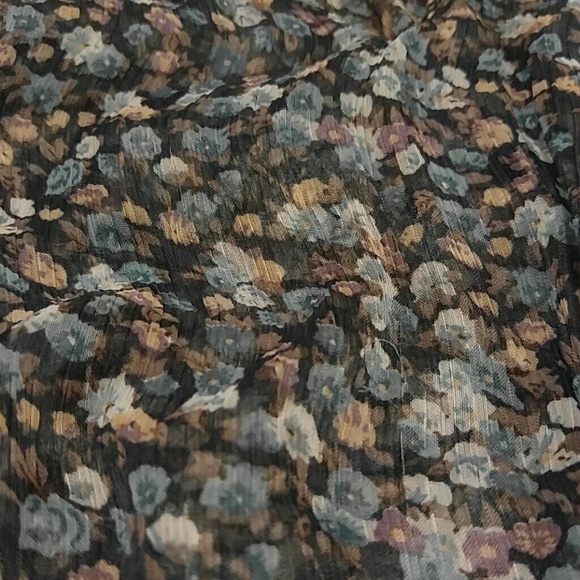 Sheer floral blouse - Picture 2 of 4