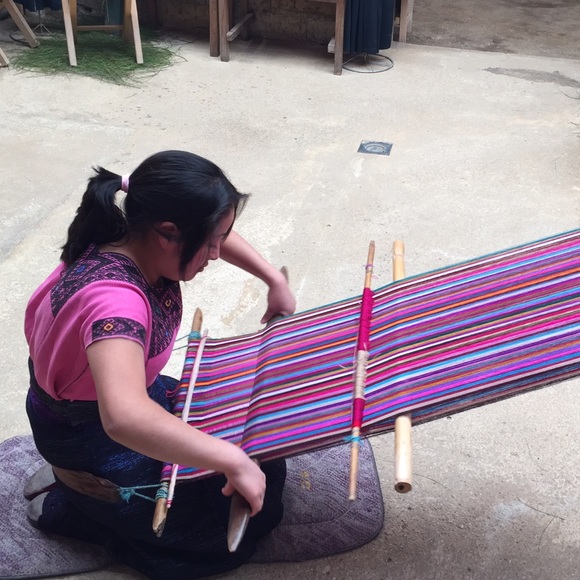 Amazing Handmade Fringe Scarf - Picture 4 of 4