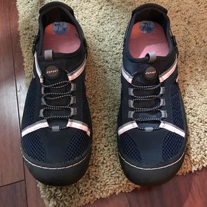 Never worn water proof shoes!