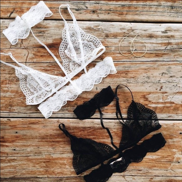 ONE LEFT - Belle Bralette - Picture 4 of 4