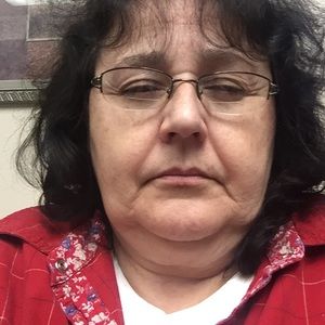 Meet your Posher, Estela