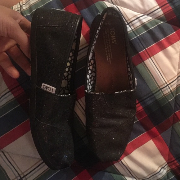 Toms Shoes