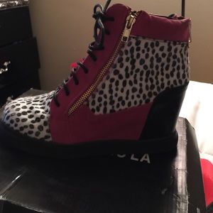 Sneaker wedges