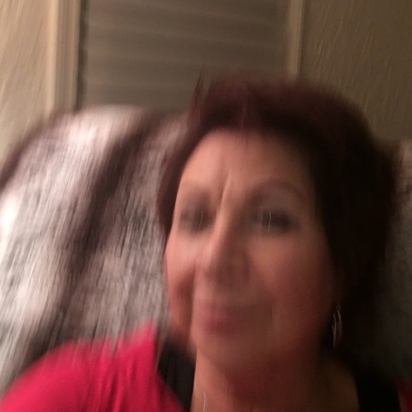 Meet your Posher, Diane - Picture 1 of 1